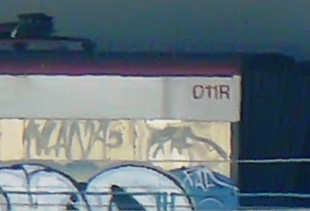 Detalle del coche de Cercanías de la foto anterior, se trata del 011R, 2º de Téllez